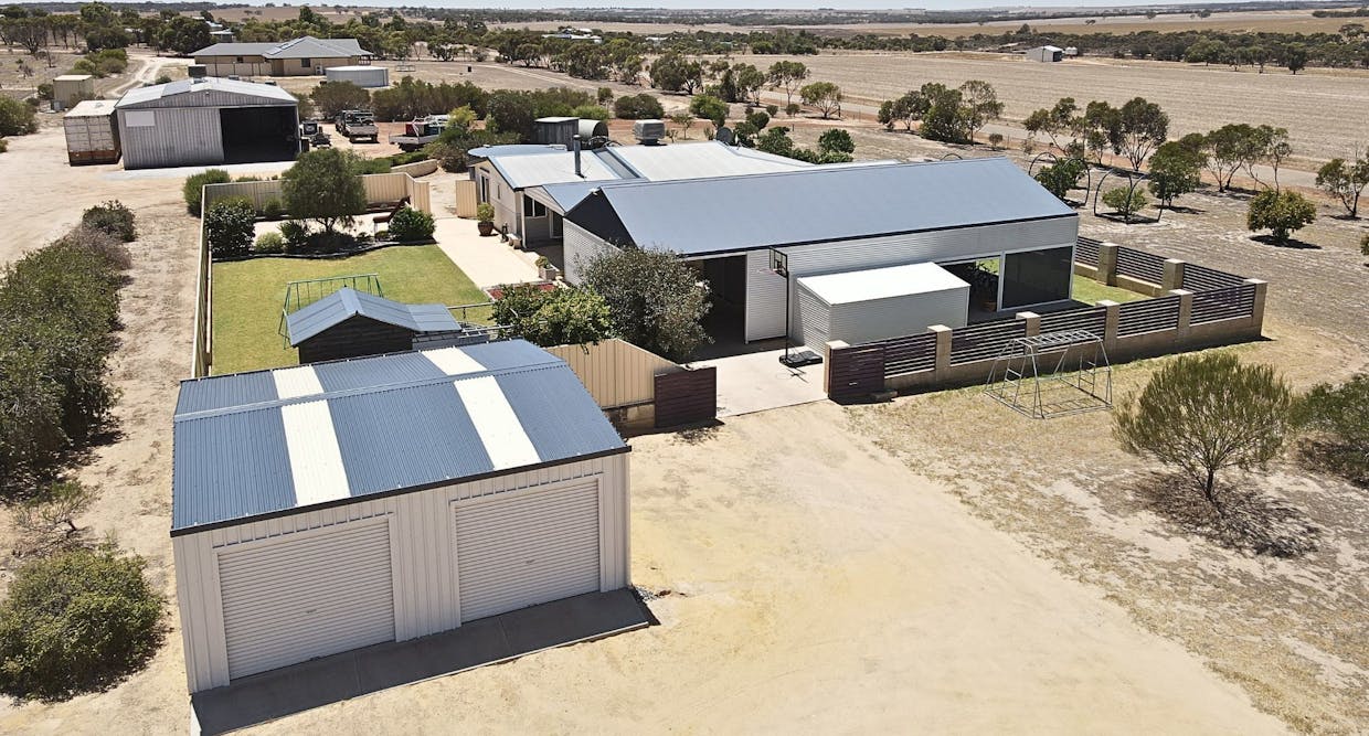 21 Danubin Street, Wongan Hills, WA, 6603 - Image 28