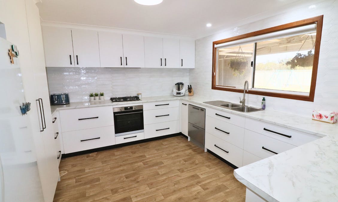 21 Danubin Street, Wongan Hills, WA, 6603 - Image 4