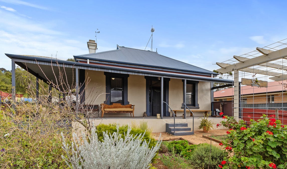 9 Eyre Street, Eudunda, SA, 5374 - Image 1