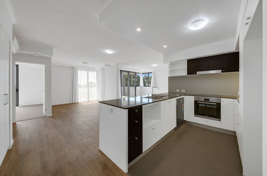 44/30 Goondoon Street, Gladstone Central, QLD, 4680 - Image 2