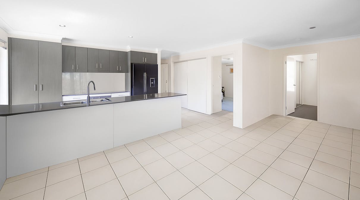 5 Kennedy Close, Glen Eden, QLD, 4680 - Image 5
