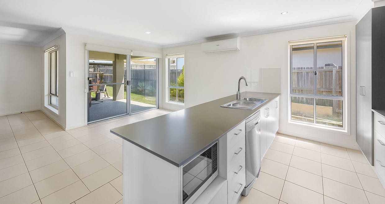 5 Kennedy Close, Glen Eden, QLD, 4680 - Image 4