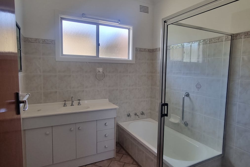 20 Captain Wilson Avenue, Parkes, NSW, 2870 - Image 6