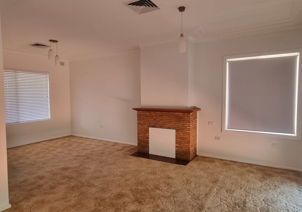 20 Captain Wilson Avenue, Parkes, NSW, 2870 - Image 2