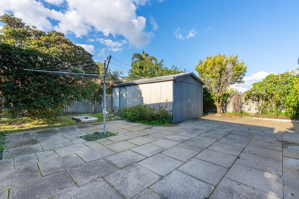 1 Hawkins Street, Rockingham, WA, 6168 - Image 18