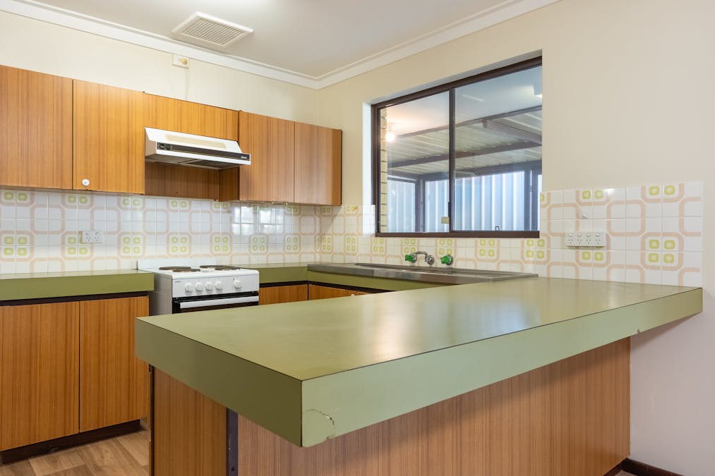 1 Hawkins Street, Rockingham, WA, 6168 - Image 4