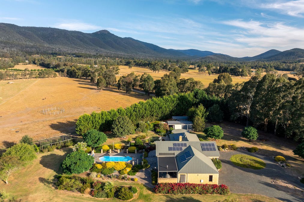 5 South Cathedral Lane, Buxton, VIC, 3711 - Image 3