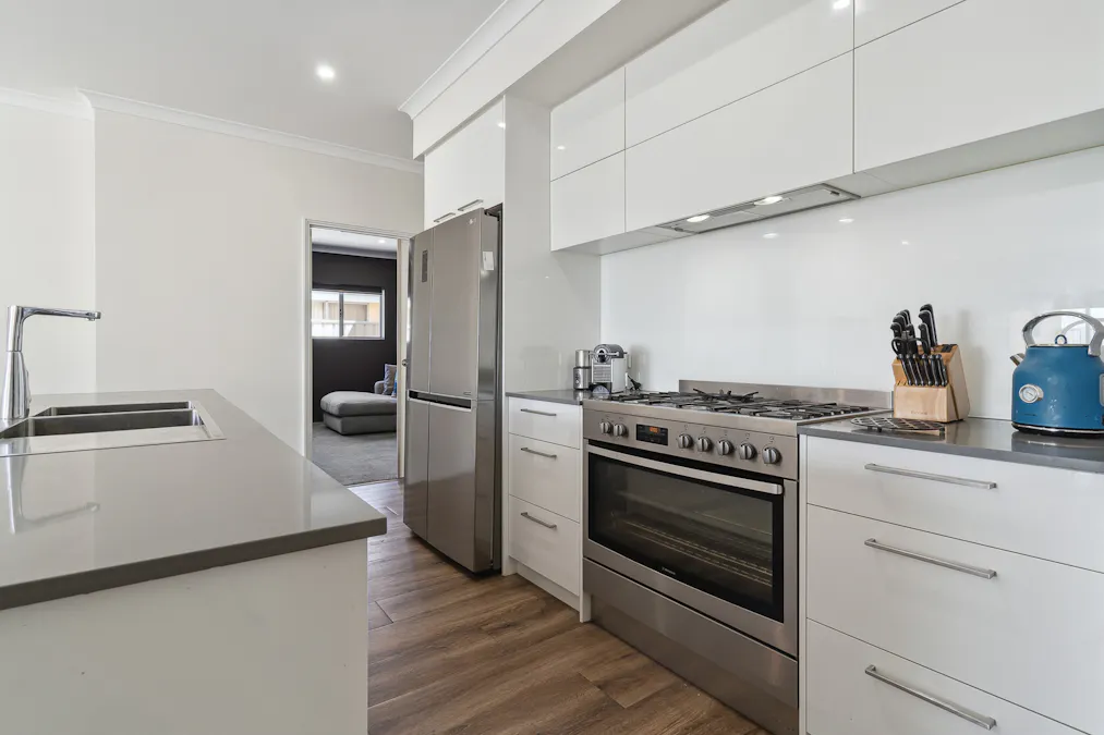 23 Binthalya Street, Golden Bay, WA, 6174 - Image 9