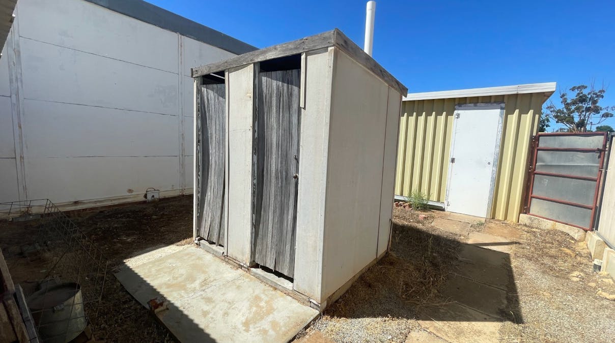 17 Fenton Place, Wongan Hills, WA, 6603 - Image 7