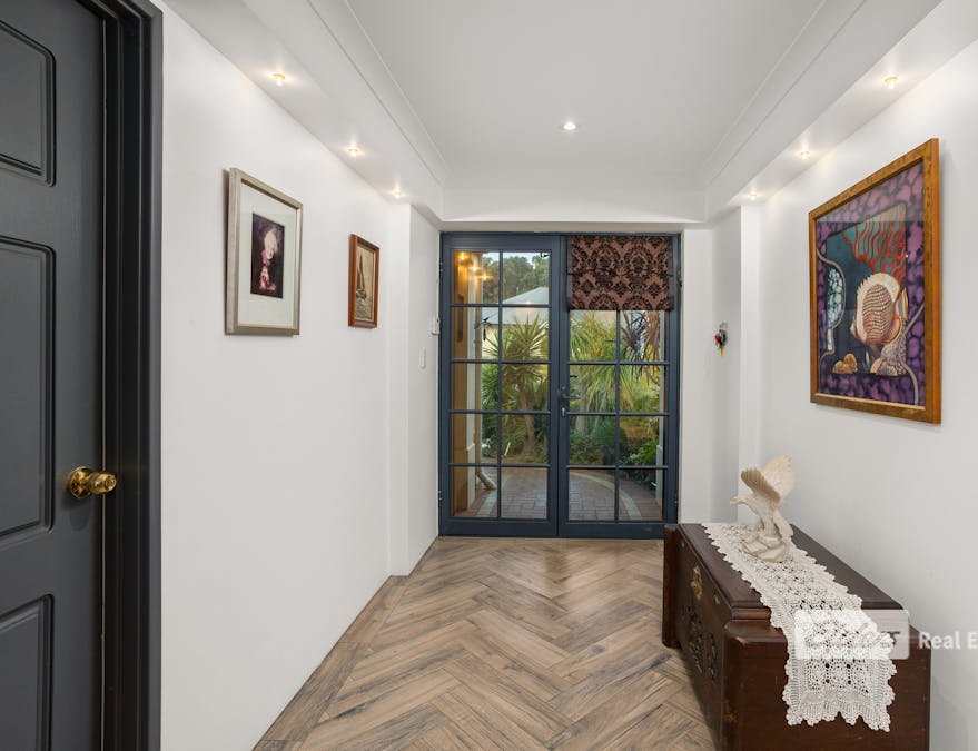 4 Possum Way, College Grove, WA, 6230 - Image 3
