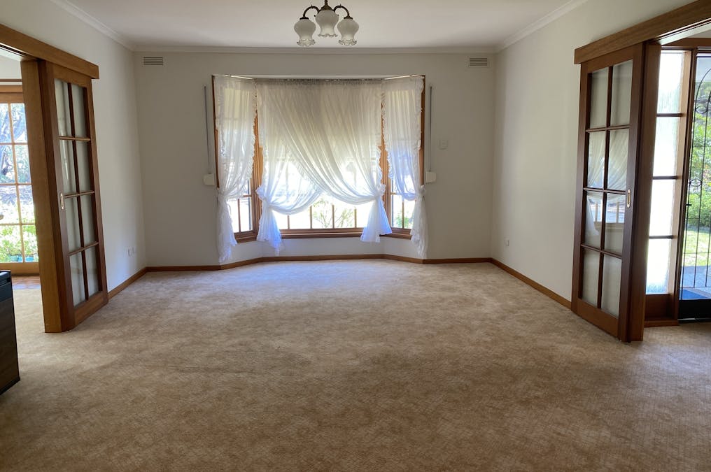 2 Fong Tong Avenue, Warracknabeal, VIC, 3393 - Image 3