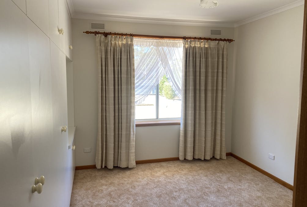 2 Fong Tong Avenue, Warracknabeal, VIC, 3393 - Image 16