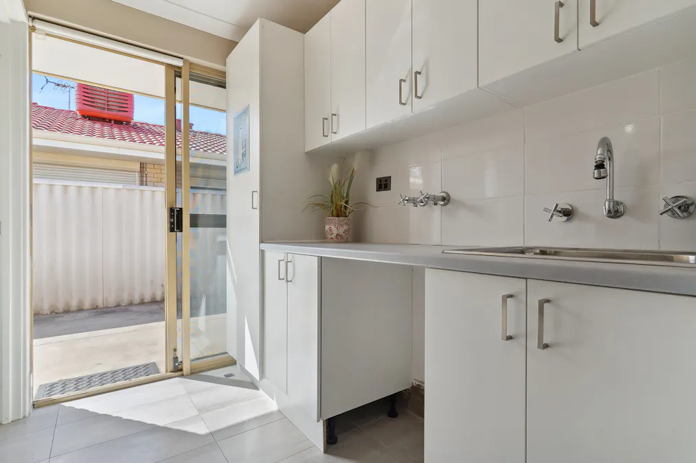 10 Woodbridge Drive, Cooloongup, WA, 6168 - Image 12