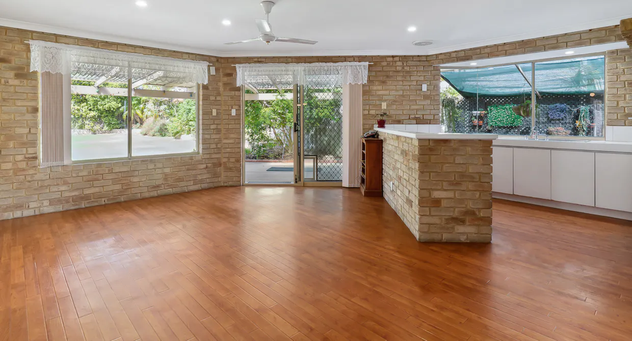 10 Woodbridge Drive, Cooloongup, WA, 6168 - Image 6