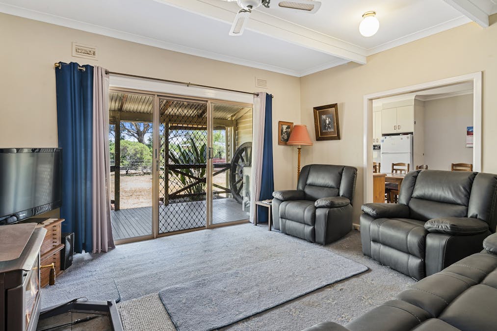 95 Creek Road, Numurkah, VIC, 3636 - Image 5