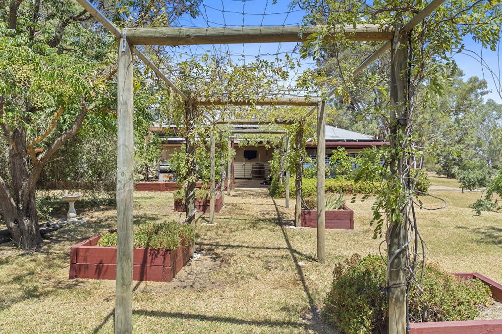 95 Creek Road, Numurkah, VIC, 3636 - Image 16