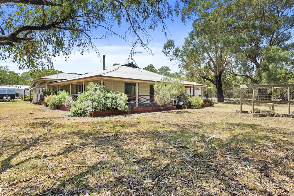 95 Creek Road, Numurkah, VIC, 3636 - Image 20