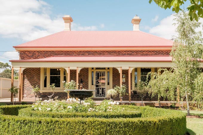 14 Ballarat Road, Hamilton, VIC, 3300 - Image 1