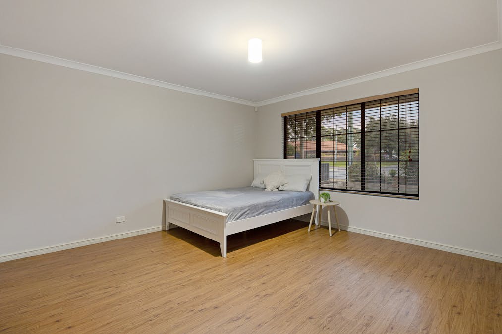 16 Fendam Street, Waikiki, WA, 6169 - Image 14
