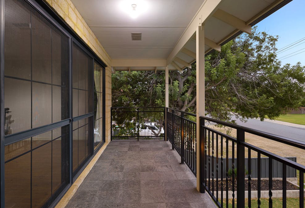 16 Fendam Street, Waikiki, WA, 6169 - Image 10