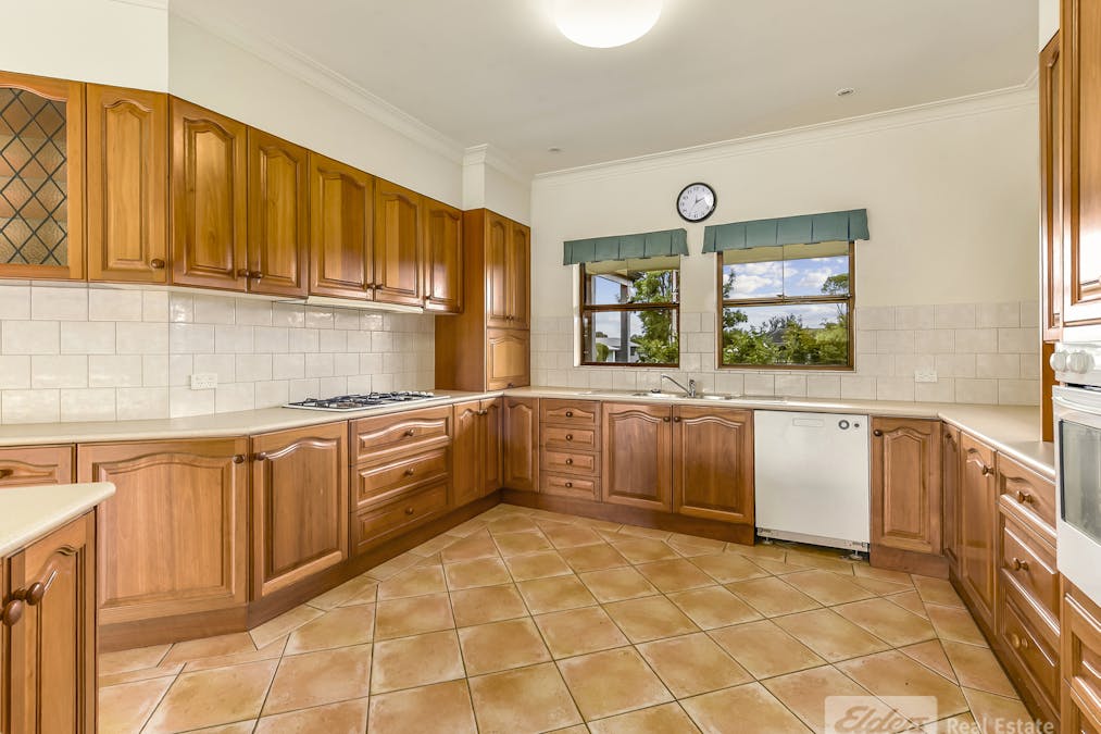 6 Matheson Road, Millicent, SA, 5280 - Image 9