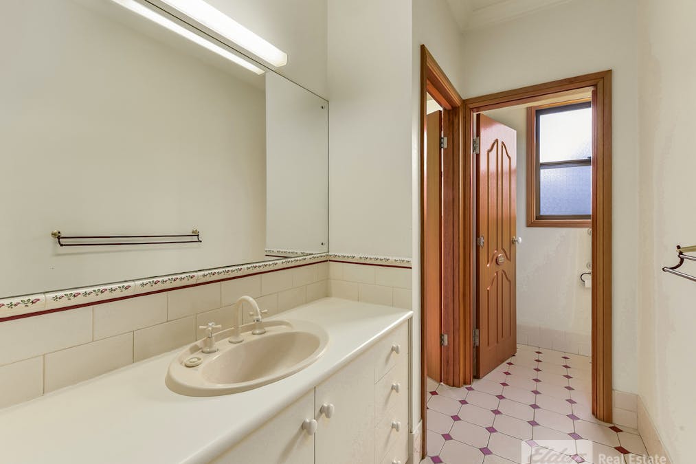 6 Matheson Road, Millicent, SA, 5280 - Image 13