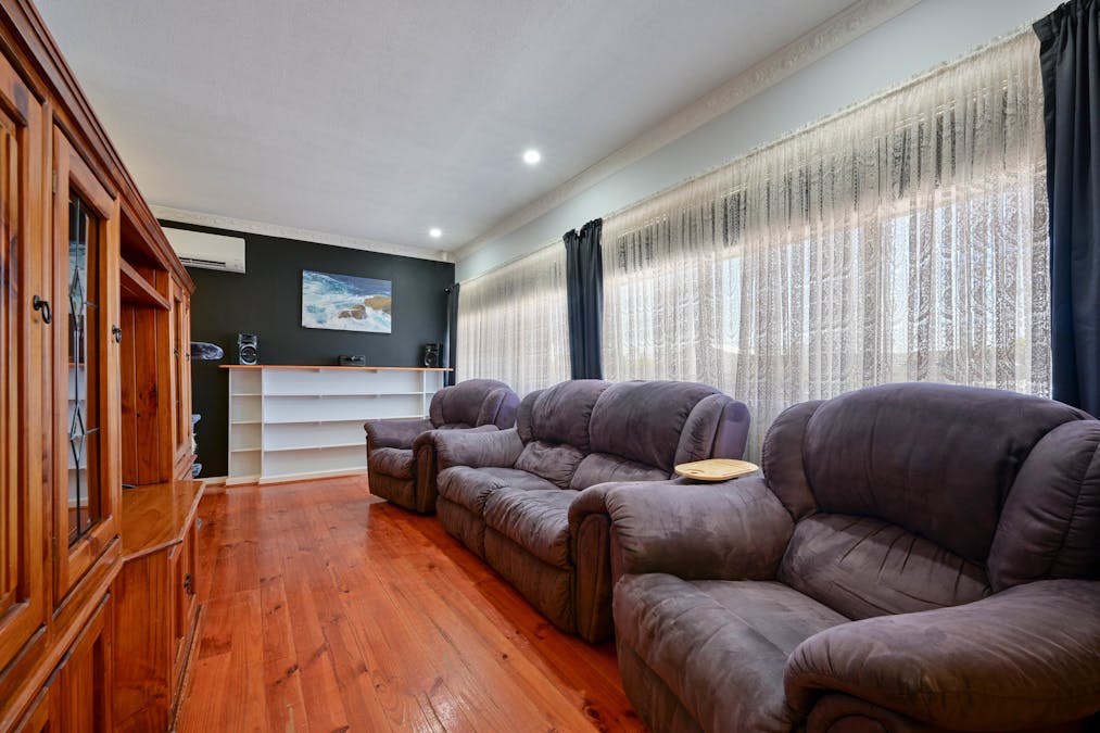 35 Gordon Street, Whyalla Norrie, SA, 5608 - Image 7