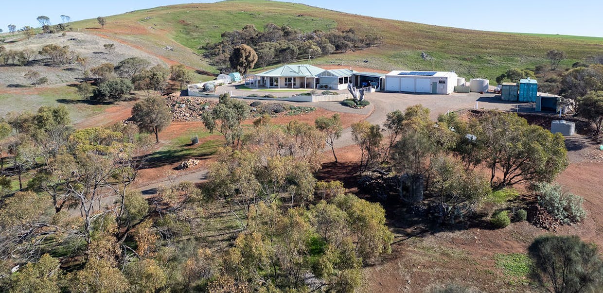 214 Foothills Road, Tumby Bay, SA, 5605 - Image 1