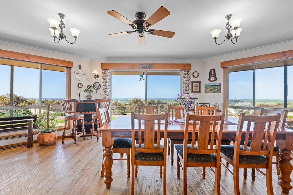 214 Foothills Road, Tumby Bay, SA, 5605 - Image 10