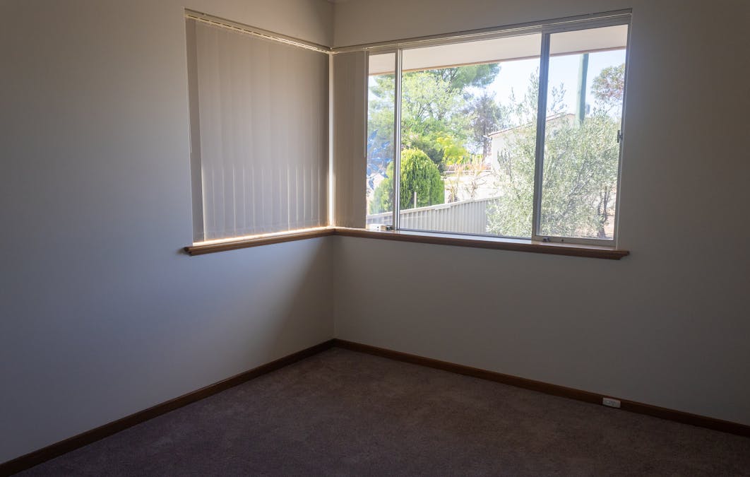 40 Cunningham Street, Merredin, WA, 6415 - Image 12