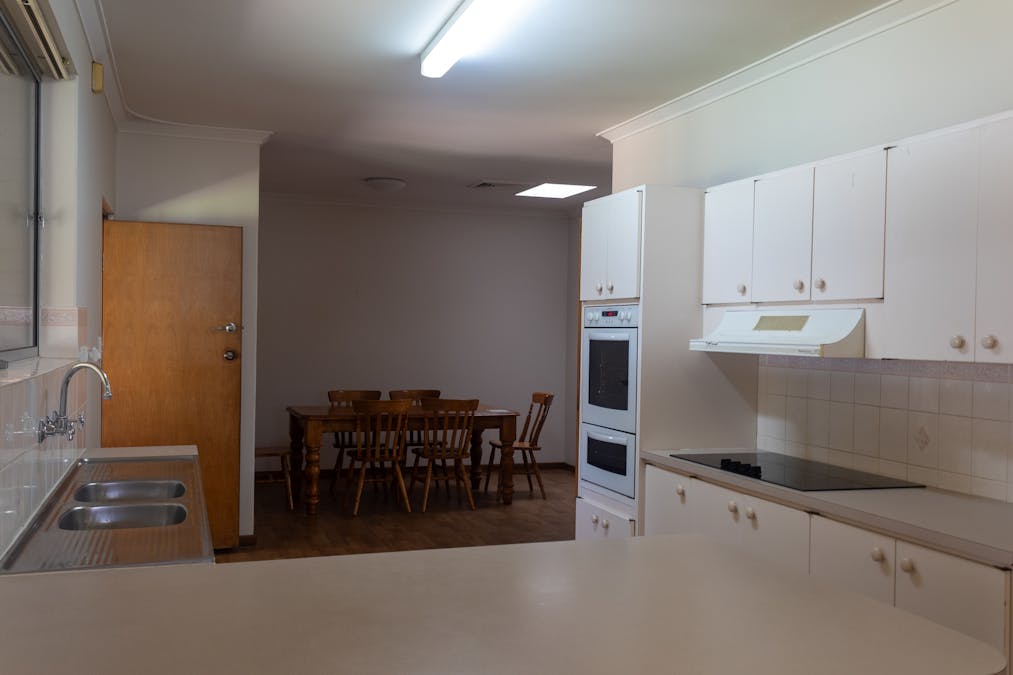 40 Cunningham Street, Merredin, WA, 6415 - Image 6