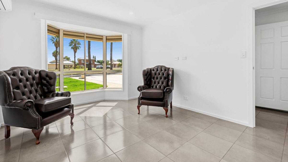 16 Palm Court, Renmark, SA, 5341 - Image 13