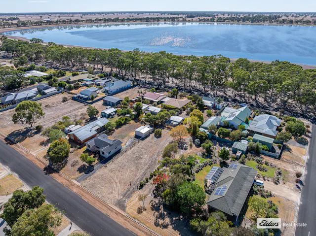 25 Wannon Avenue — photo from Elders Real Estate Naracoorte