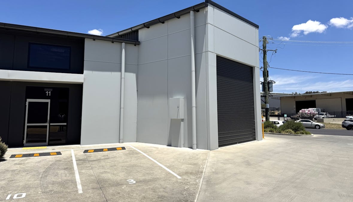 11/12 Corporation Avenue, Robin Hill, NSW, 2795 - Image 2