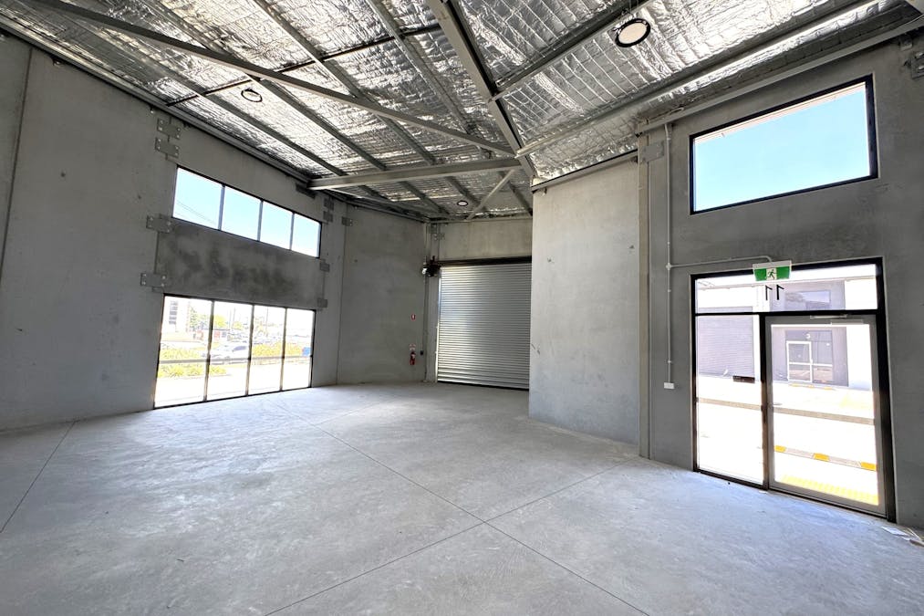 11/12 Corporation Avenue, Robin Hill, NSW, 2795 - Image 3