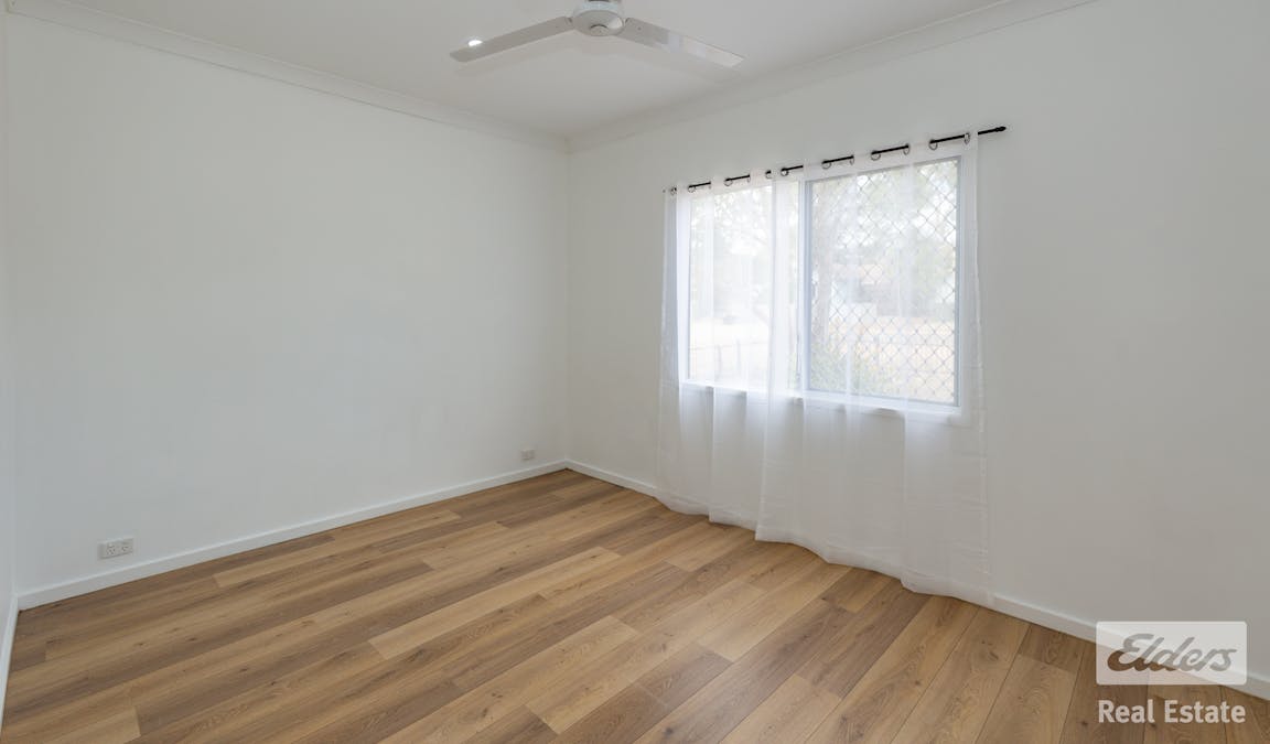 5 Yalbaroo Road, Northam, WA, 6401 - Image 8