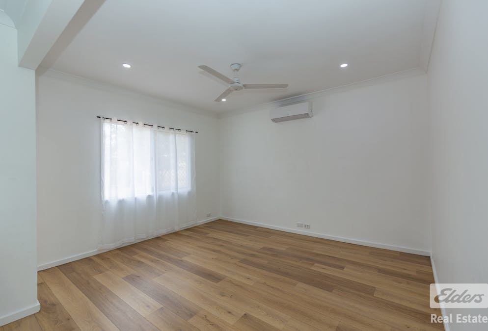 5 Yalbaroo Road, Northam, WA, 6401 - Image 9