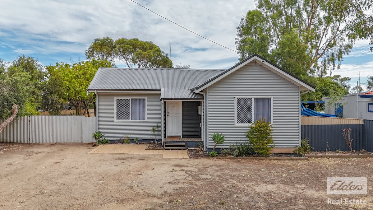 5 Yalbaroo Road, Northam, WA, 6401 - Image 1