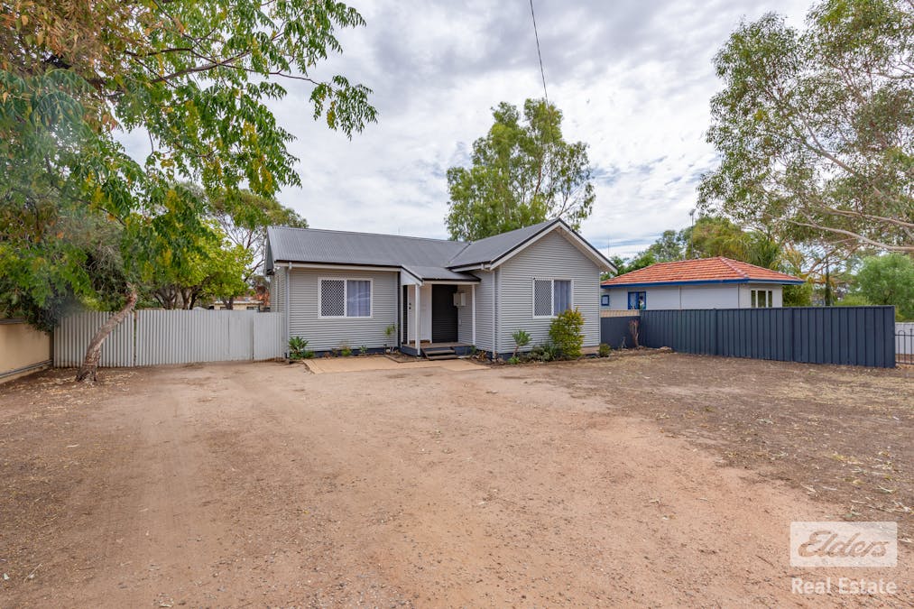 5 Yalbaroo Road, Northam, WA, 6401 - Image 16