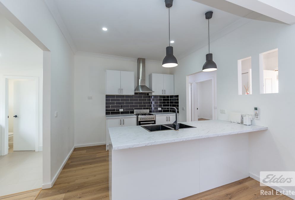 5 Yalbaroo Road, Northam, WA, 6401 - Image 4