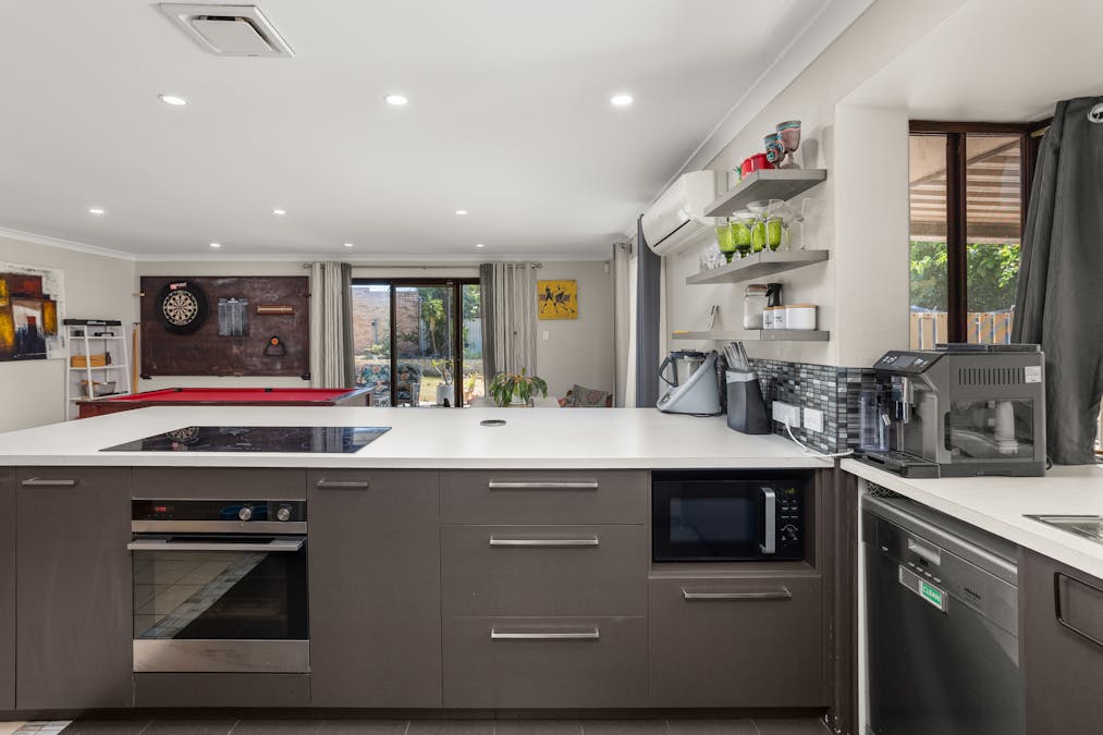 20 Knight Street, South Bunbury, WA, 6230 - Image 2