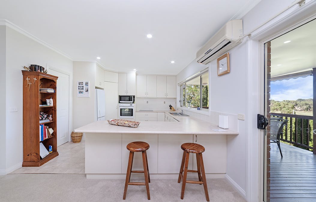 21 Kennedy Street, Hamilton, VIC, 3300 - Image 4