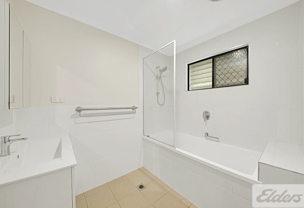 8A Robertson Close, New Auckland, QLD, 4680 - Image 9