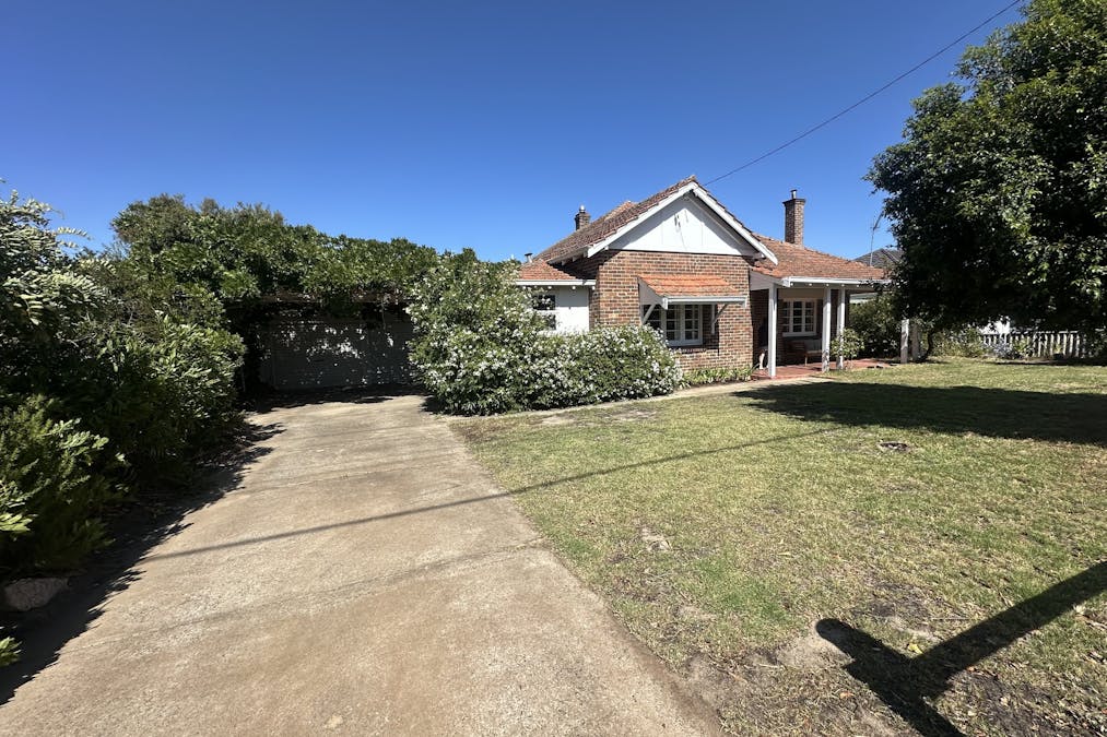 24 Adam Street, Katanning, WA, 6317 - Image 4