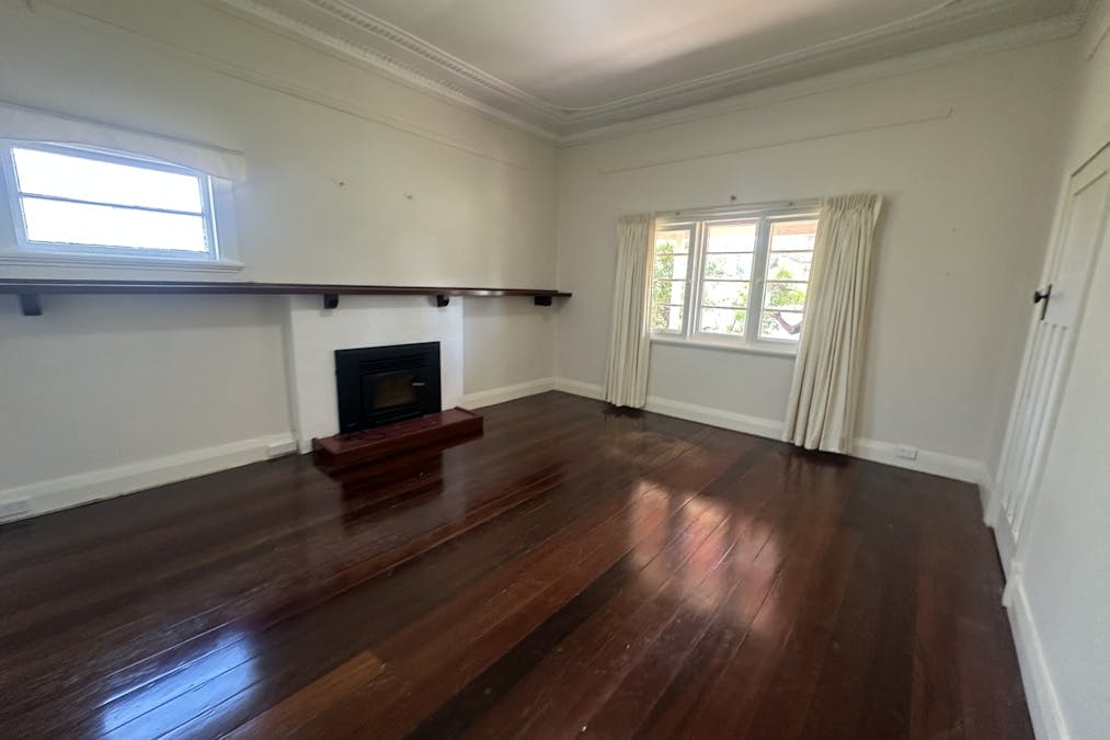 24 Adam Street, Katanning, WA, 6317 - Image 6