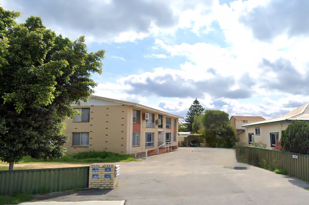 1/12 Parkin Street, Rockingham, WA, 6168 - Image 2