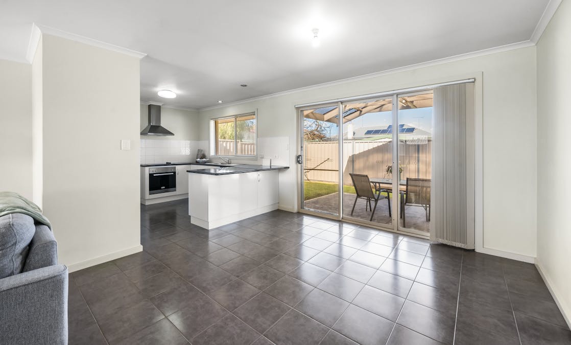 22/2a Coolabah Street, Mount Gambier, SA, 5290 - Image 3