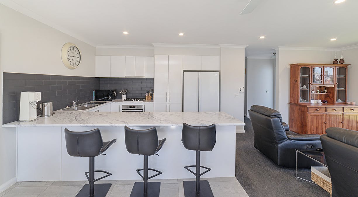 1/38 Pope Street, Hamilton, VIC, 3300 - Image 4