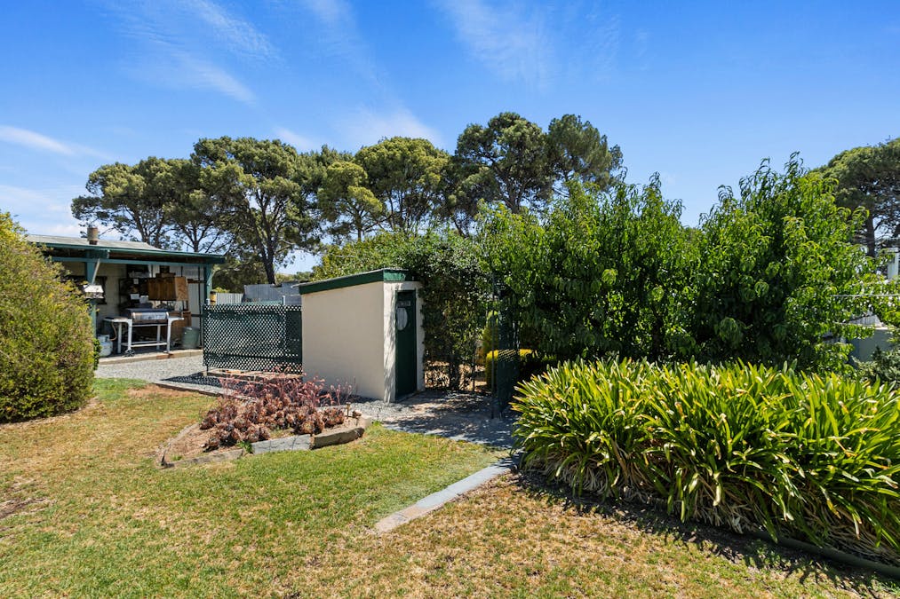 4 West Street, Burra, SA, 5417 - Image 17
