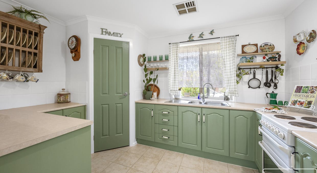 9 Bridgeport Close, Seaford, SA, 5169 - Image 10